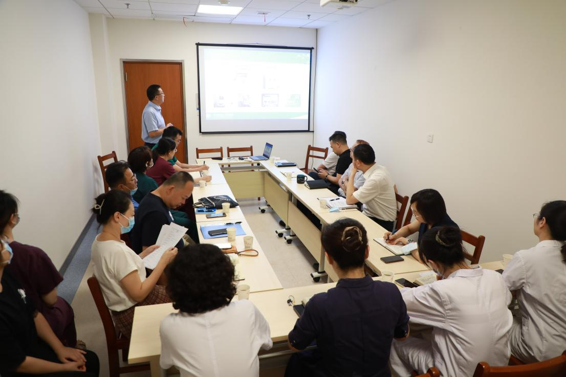 【下基層 察民情 解民憂 暖民心】堅(jiān)定目標(biāo)不放松 輕裝上陣謀發(fā)展——院長(zhǎng)科室行走進(jìn)中西醫(yī)結(jié)合肝病科