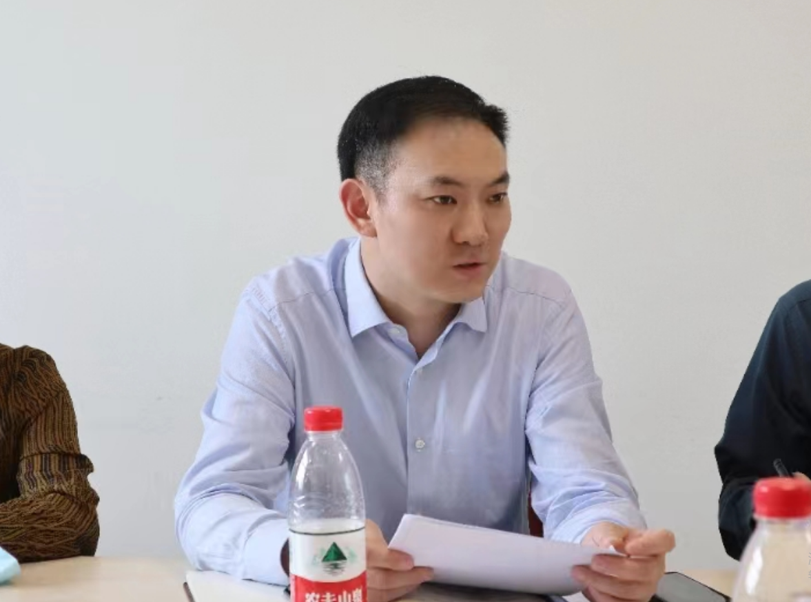 理清思路謀發(fā)展 ?穩(wěn)中求進開新局——院長科室行走進心血管內(nèi)科