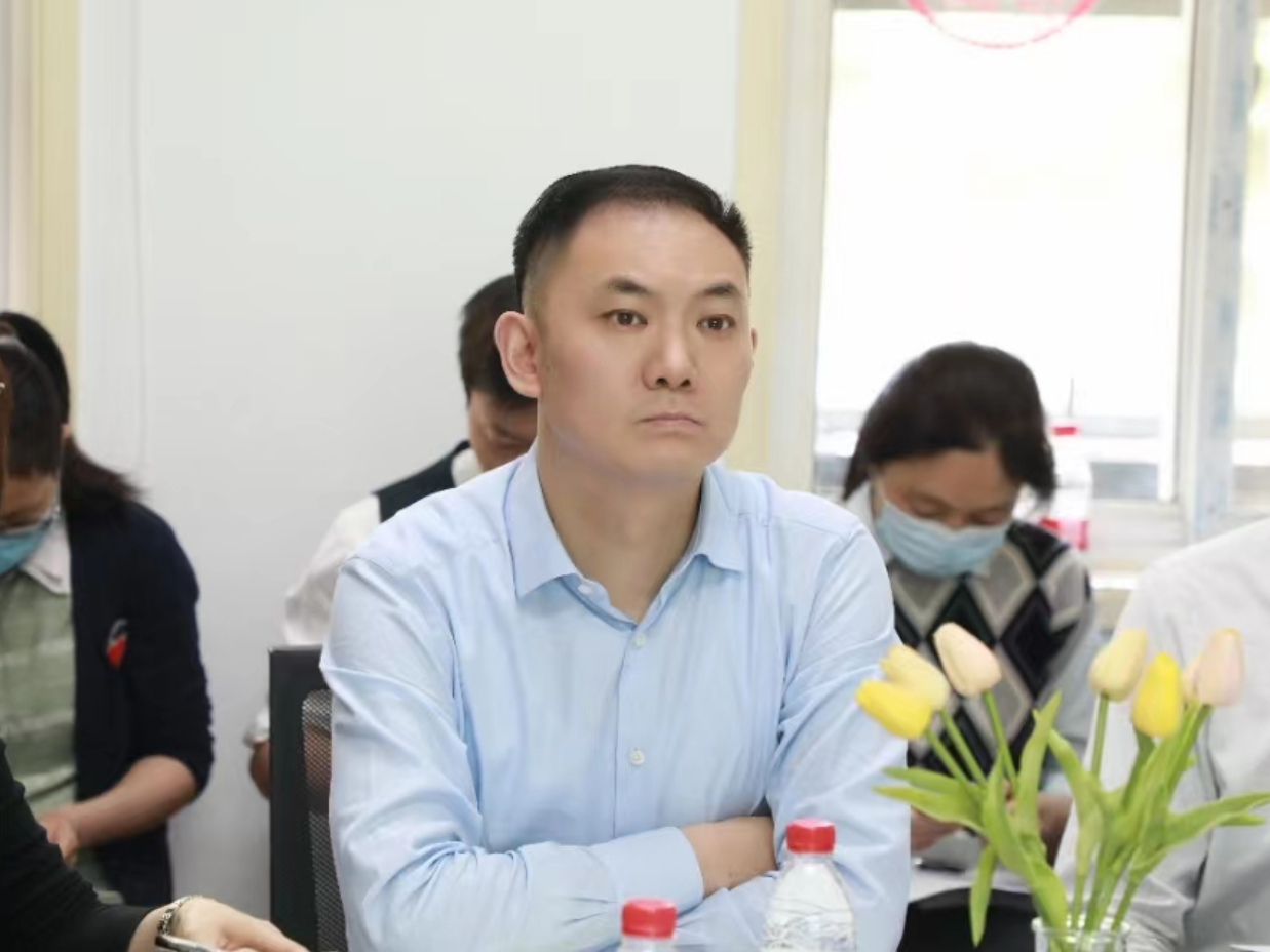 把脈問診開良方 出謀劃策促發(fā)展——院長(zhǎng)科室行走進(jìn)醫(yī)療美容科（整形外科）